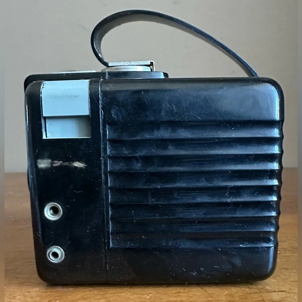 Vintage Kodak Brownie Hawkeye Flash Outfit Model Camera